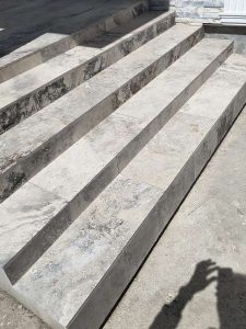 Scări Travertin Titanium Silver (2)